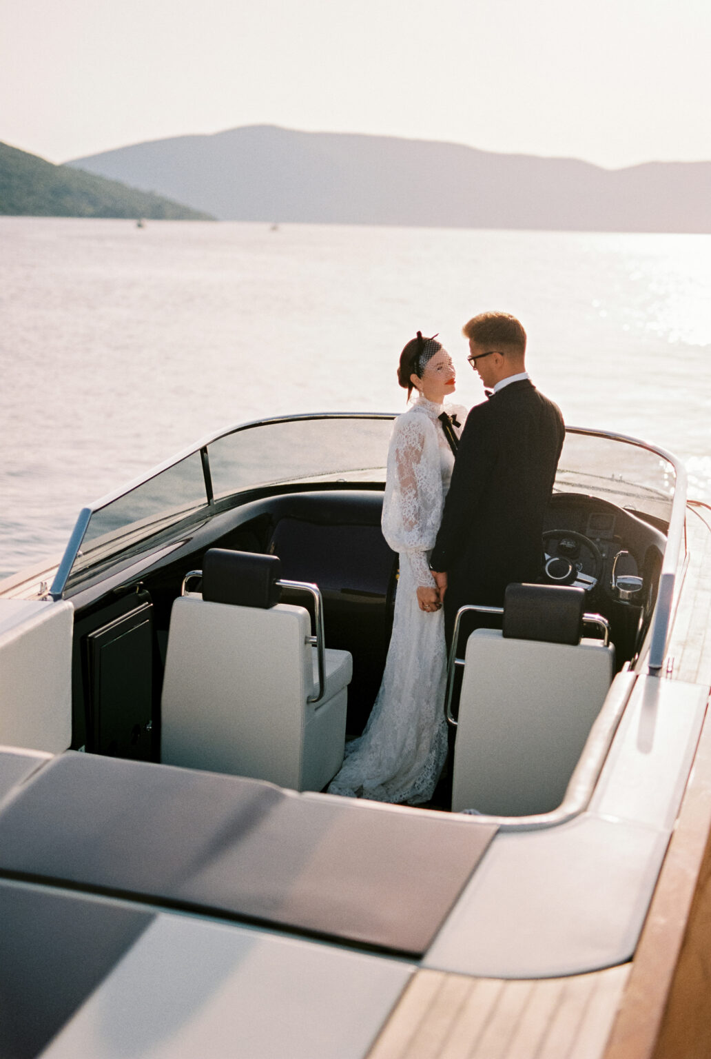 Hochzeitsplanung am Comer See mit Bootsfahrt für Brautpaar